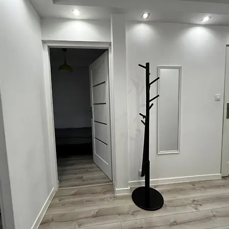 Apartment Pod 13 *