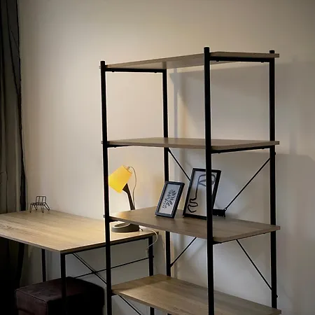 Apartment Pod 13 *